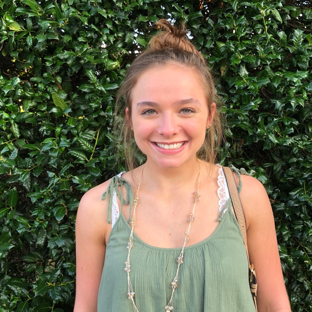 Meet your Posher, Lauren